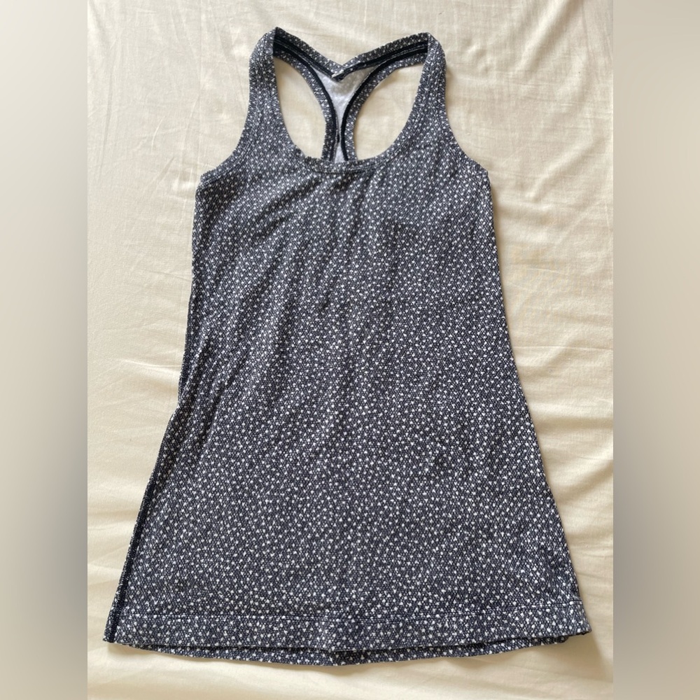 Lululemon tank shirt
